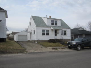 1525 Orange St, Coshocton OH  43812-2232 exterior