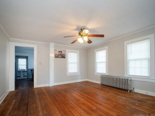 114 Spring St, Cheshire CT  06410-2720 exterior