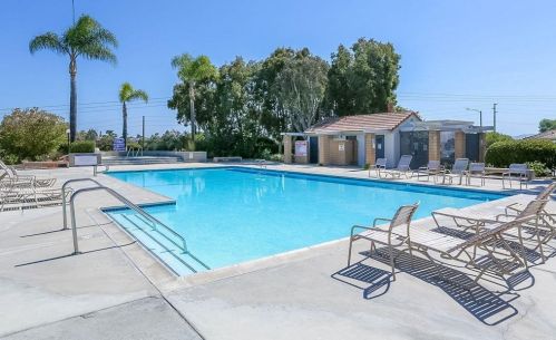 1894 Timber Trl, Vista CA 92081-7326 exterior