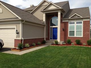 3122 Erika Ln, Carpentersville, IL 60110-3462