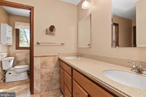 104 Stonehouse Rd, Carlisle PA  17015-7413 exterior