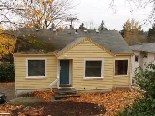9540 Terwilliger Blvd, Portland, OR 97219-6564