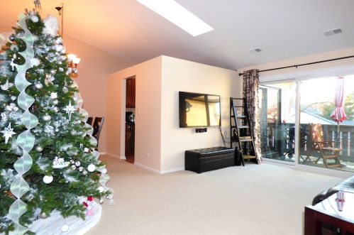 1670 Partridge Ln, Arlington Hts, IL 60004-7953