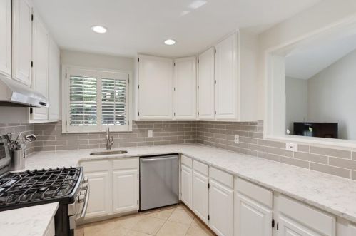 719 Forrest Trl, Atlanta GA  exterior
