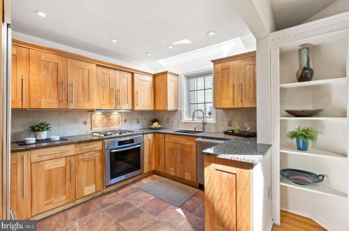 4 Firestone Ct, Princeton NJ  exterior