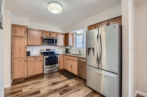 7084 Appleton Cir, Englewood CO 80112-1171 exterior