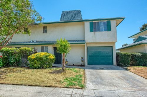 4908 Winery Cir, Fresno, CA 93726-1529