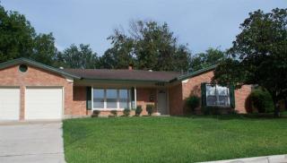 5633 Wimbleton Way, Fort Worth TX  76133-2814 exterior