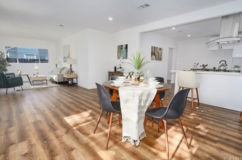 109 Wright St, Santa Ana CA 92701-4342 exterior