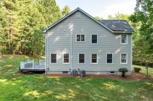 8 Milton Pl, Hollis, NH 03049-6127