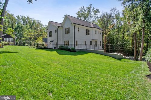 9111 Sligo Crk Pkwy, Silver Spring MD 20901-3361 exterior