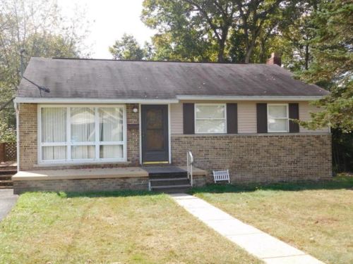 113 Locust St, Beckley, WV 25801-4424