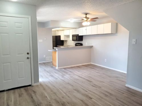 620 Union Bower Rd, Irving TX  75061-7589 exterior