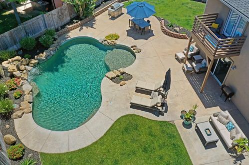 426 Meadowlark Way, Lodi, CA 95240-7880