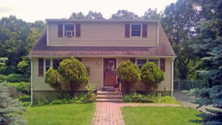 132 Brooklyn Stanhope Rd, Stanhope, NJ 07874-2507