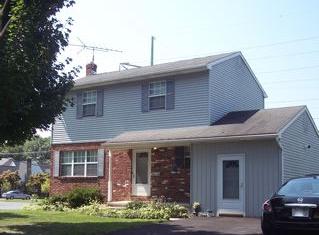 2943 Pearl Ave, Allentown, PA 18103-6422
