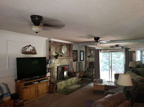 1135 Lake Ridge Rd, Peninsula Village, CA 96137-9533