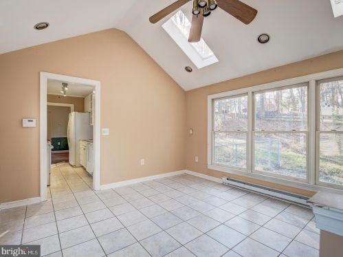 12500 Meadowood Dr, Silver Spring MD 20904-2928 exterior