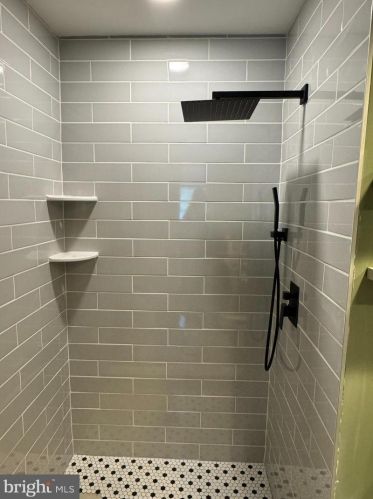 1213 Eagles Chase Dr, Trenton NJ  08648-2540 exterior