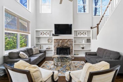 1392 Etowah Dr, Atlanta GA  30319-3446 exterior