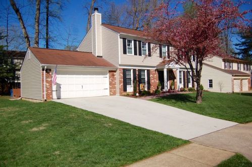 5224 Dunleigh Dr, Springfield, VA 22015-1644