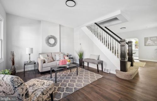 416 Cumberland St, Gloucester, NJ 08030-1921