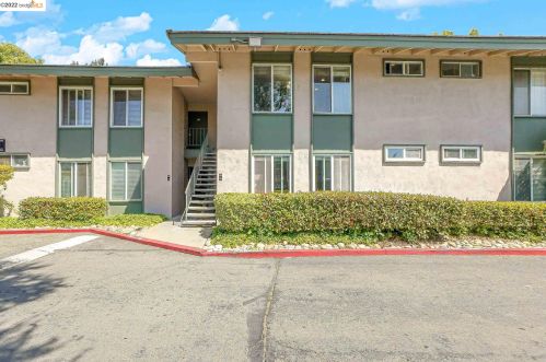 4888 Clayton Rd, Concord CA  94521-3062 exterior