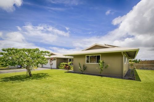 1210 Moku Pl, Hilo, HI 96720-1546