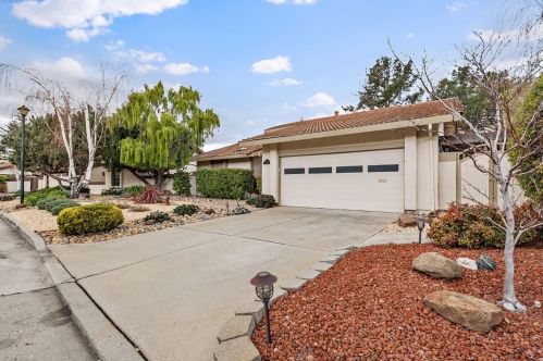 8233 Claret Ct, San Jose, CA 95135-1415
