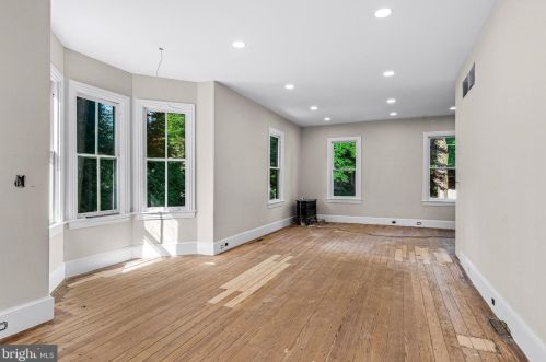 115 Washington Ave, Tavistock NJ  08033-3320 exterior