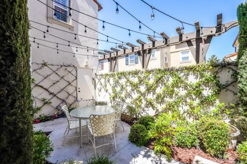77 Canyoncrest, Irvine CA  92603-0131 exterior