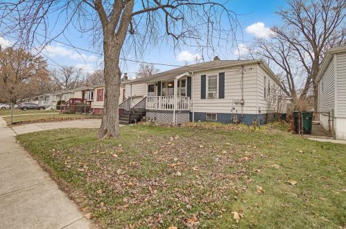 7025 Lindberg Ave, Hammond, IN 46323-2138