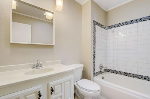 2003 Stefani Ct, Carrollton TX exterior