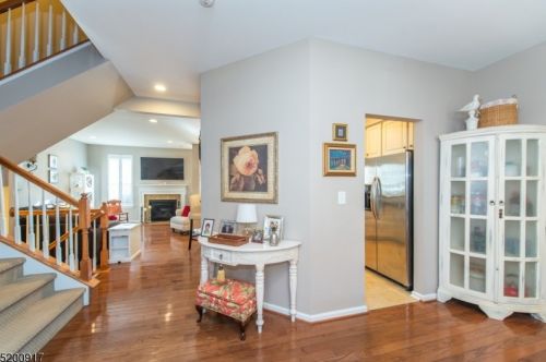 83 Thomastown Rd, Dover, NJ 07803-3019