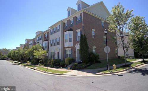 4852 Cavallo Way, Woodbridge VA  22192-5439 exterior