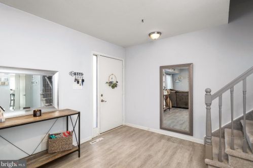 65 Covington Dr, East Windsor, NJ 08520-5341