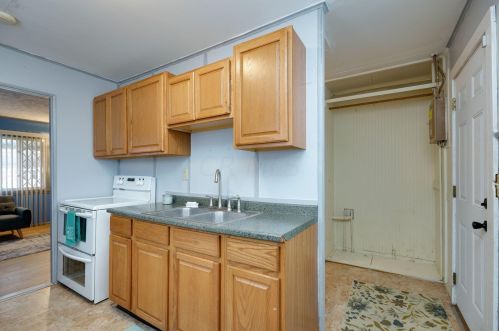 2516 Dellwood Dr, Springfield OH  45505-2531 exterior