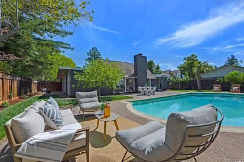 173 Loucks Ave, Los Altos CA 94022-1024 exterior