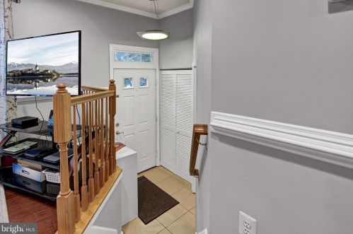 12934 Freestone Ct, Woodbridge, VA 22192-6459