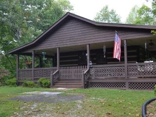 245 Lookout Ridge Rd, Clayton, GA 30525-3848