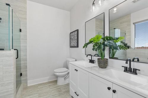 11920 Pecan Gate Way, Webberville TX 78653-3975 exterior