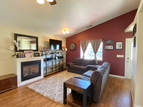 568 Desiree Ln, Chico, CA 95973-7708