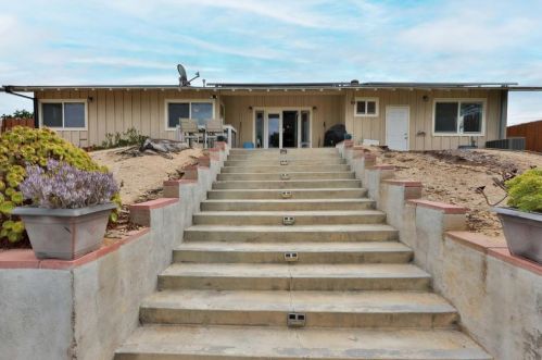 2808 Dennis Ln, Lemon Grove, CA 91945-2609