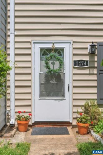 1474 Minor Ridge Ct, Charlottesville VA  22901-1630 exterior