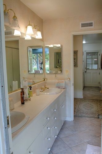 11491 Plantero Dr, Santa Ana CA 92705-3108 exterior