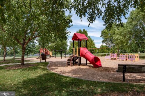 9605 Sutherland Rd, Silver Spring MD 20901-2314 exterior