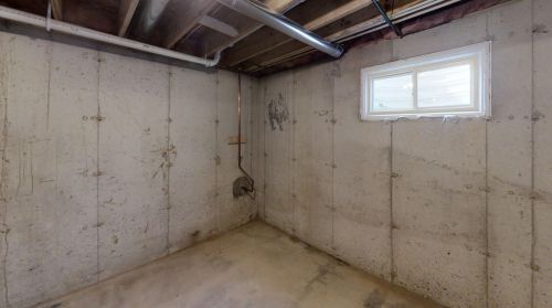 8216 Marshall St, Gary IN 46404-1057 exterior