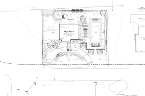 4 Chartier Cir, Middletown RI  02840-3724 exterior