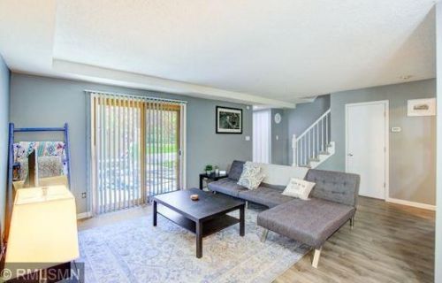 2547 Unity Ave, Minneapolis MN  55422-3451 exterior