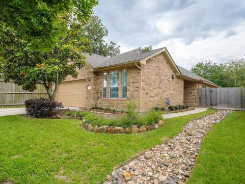 7 Haversham Ct, Conroe TX  77384-4577 exterior